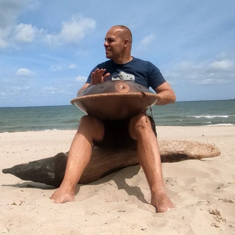 Miłość i Spokój - Piotr Kaczorowski