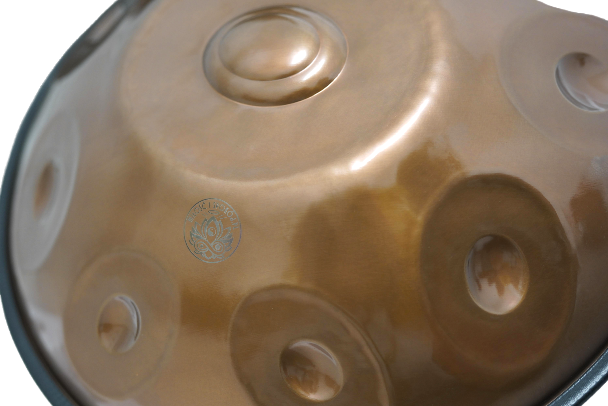 Handpan mutant low Pitch Hijaz G2 18, stal nierdzewna Premium marki Miłość i Spokój - logo